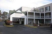 Hotel Red Roof Plus+ & Atlanta Airport South 2*