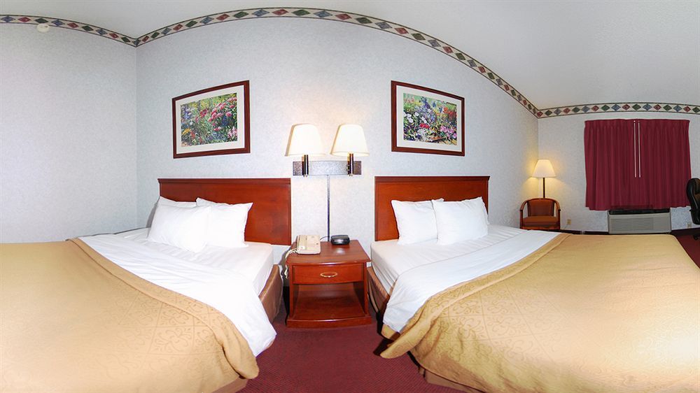 Hotel Red Roof Plus+ & Atlanta Airport South 2*