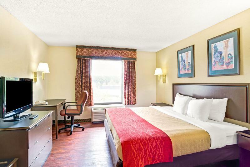 Red Roof Plus+ & Atlanta Airport South 2* College Park